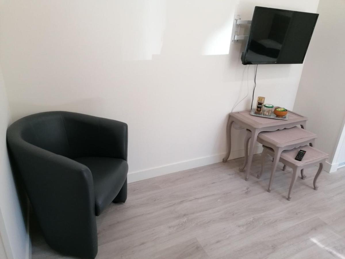 Prissé Hotel Entre Les 2 Roches מראה חיצוני תמונה